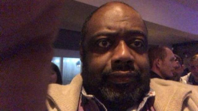 Не просите незнакомцев вас сфотографировать