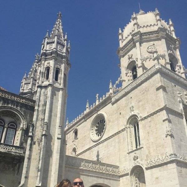 Не просите незнакомцев вас сфотографировать