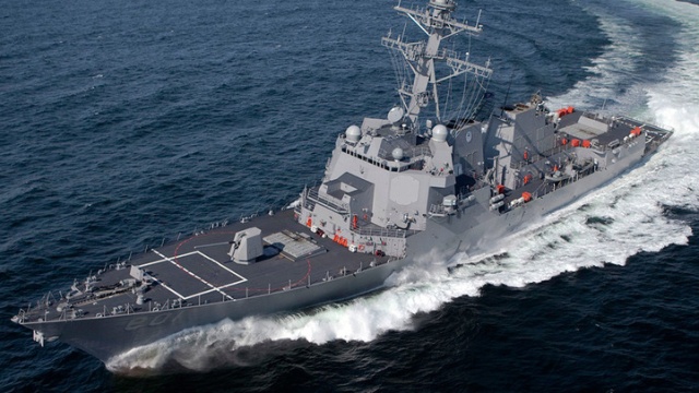 Огромная партия автоматов АК-47, изъятая у контрабандистов в Аденском заливе