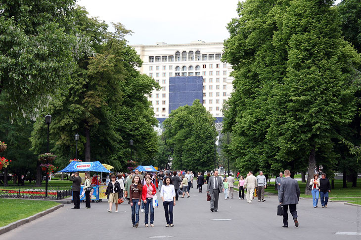 Москва. Александровский сад сегодня Москва. Александровский сад сегодня