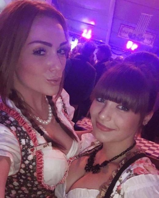 Девушки с натуральной грудью внушительных размеров