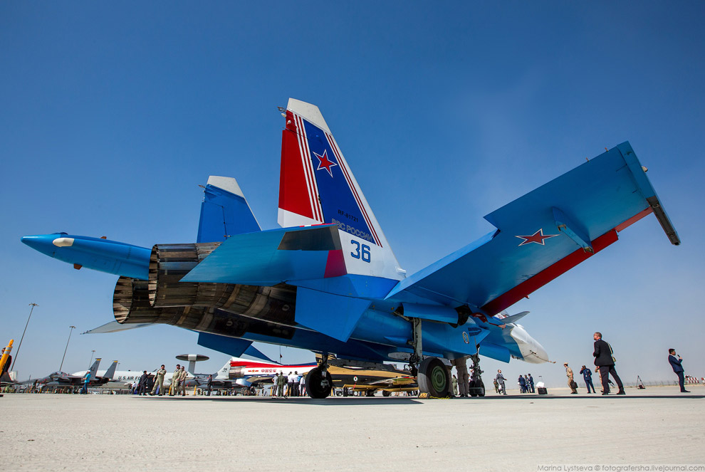 «Русские Витязи» на авиационно-космической выставке Dubai Airshow 2017