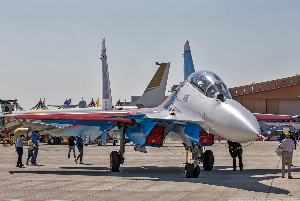 «Русские Витязи» на авиационно-космической выставке Dubai Airshow 2017