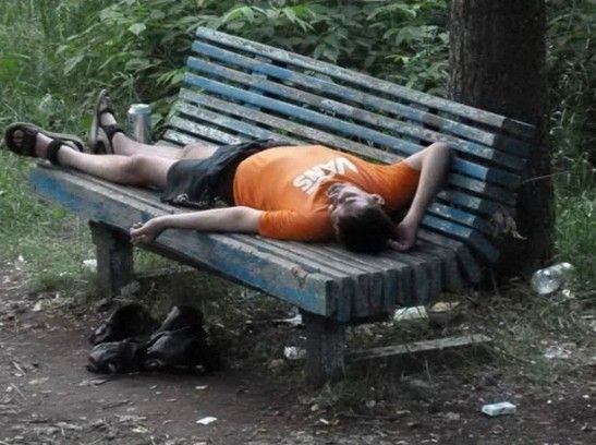 История одной лавочки в России