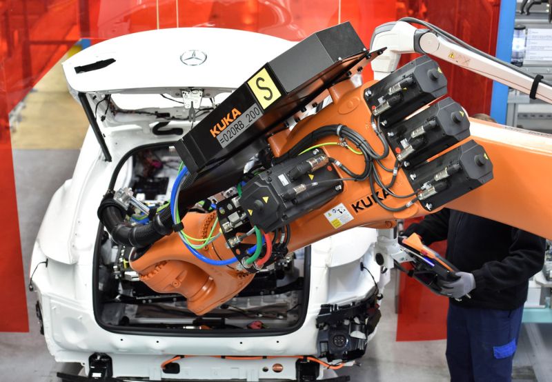 Экскурсия на фабрику Mercedes-Benz в Германии