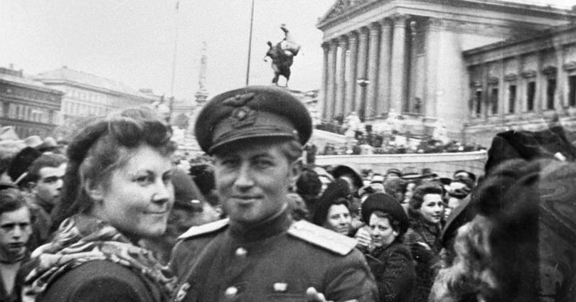 Дети любви. Что случилось с рождёнными от советских солдат Дети любви. Что случилось с рождёнными от советских солдат