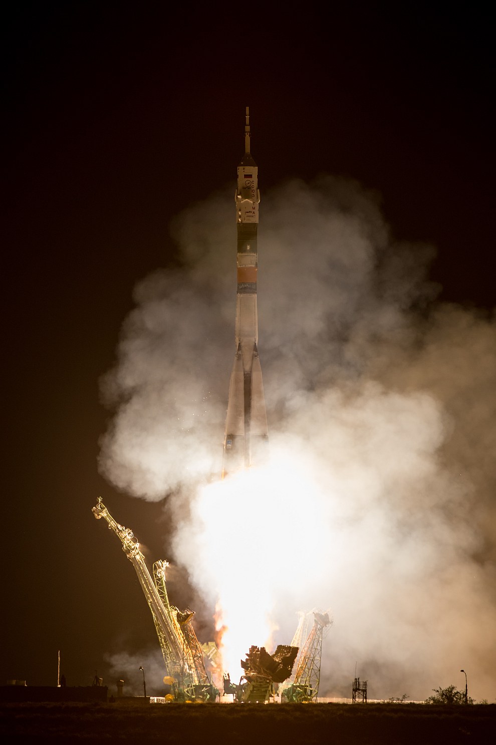 Старт космического корабля «Союз ТМА-09М» с Байконура Старт космического корабля «Союз ТМА-09М» с Байконура