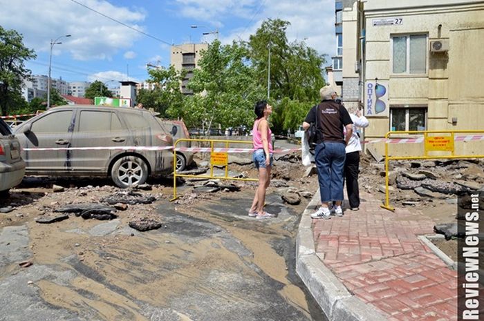 Прорыв магистрального трубопровода в Киеве