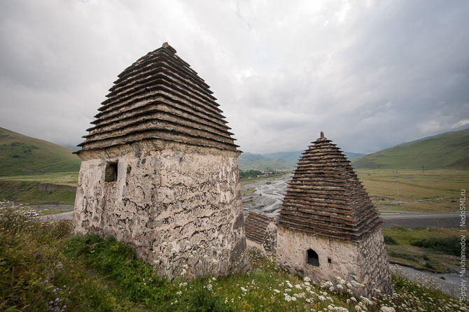 Экскурсия в город 10 000 мертвецов (20 фото)