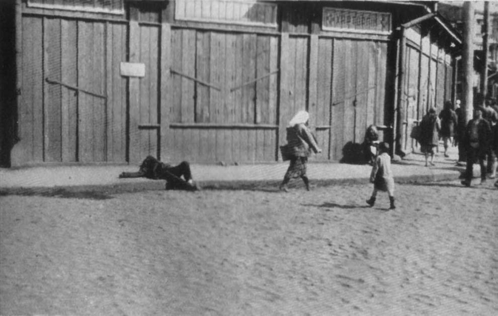 1933 год: Харьков в дни Великого Голода (21 фото)