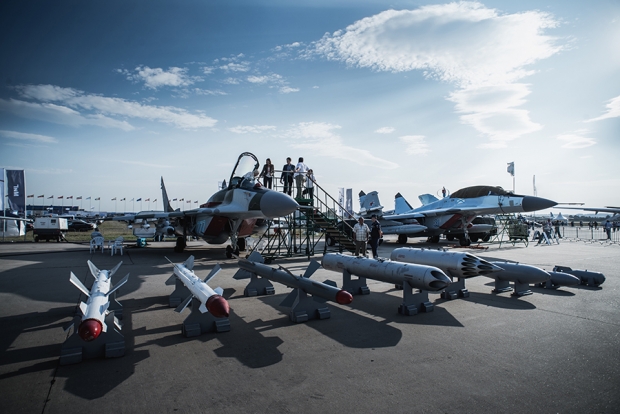Самые яркие кадры авиасалона МАКС-2015