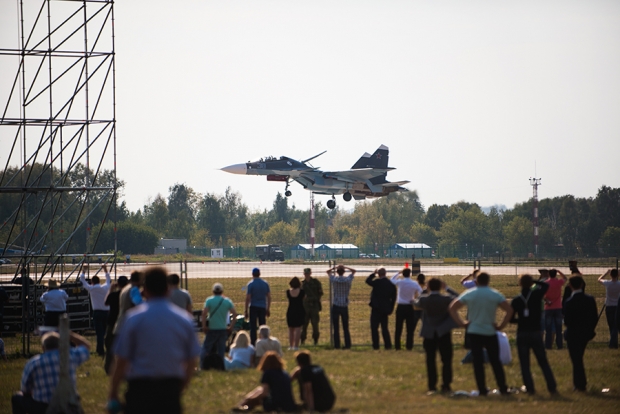 Самые яркие кадры авиасалона МАКС-2015