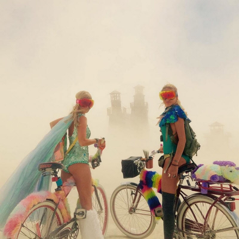 Первые фото с фестиваля Burning Man 2017