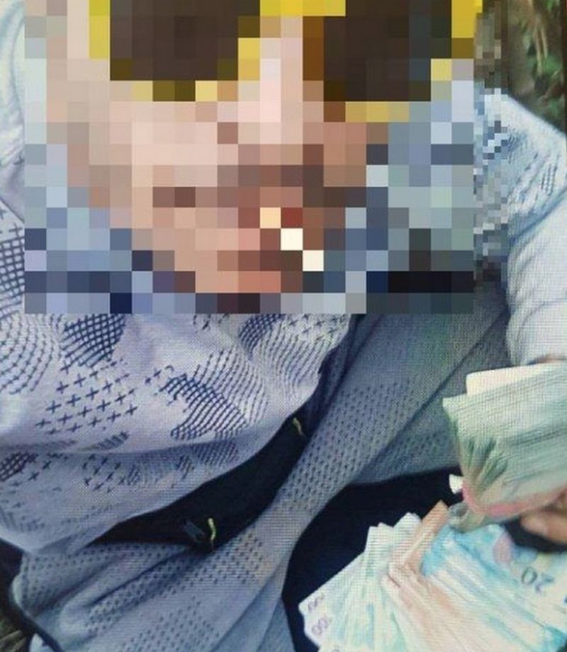 Не стоило грабителям хвастаться украденными деньгами на Facebook