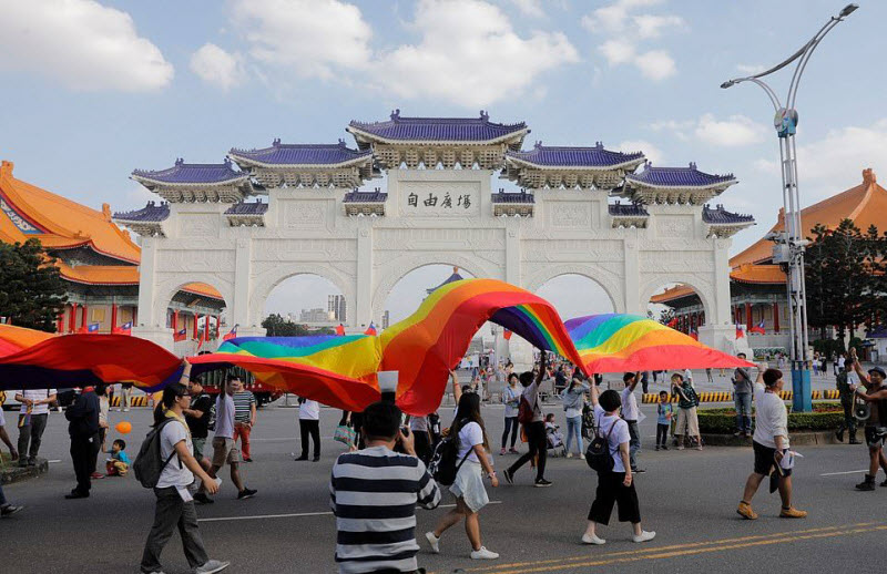 Крупнейший в Азии гей-парад прошел в столице Тайваня