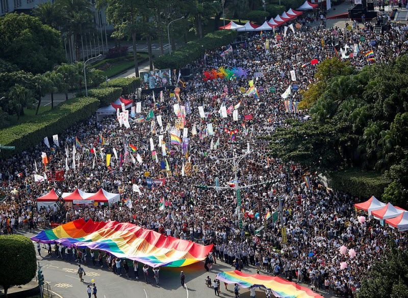 Крупнейший в Азии гей-парад прошел в столице Тайваня