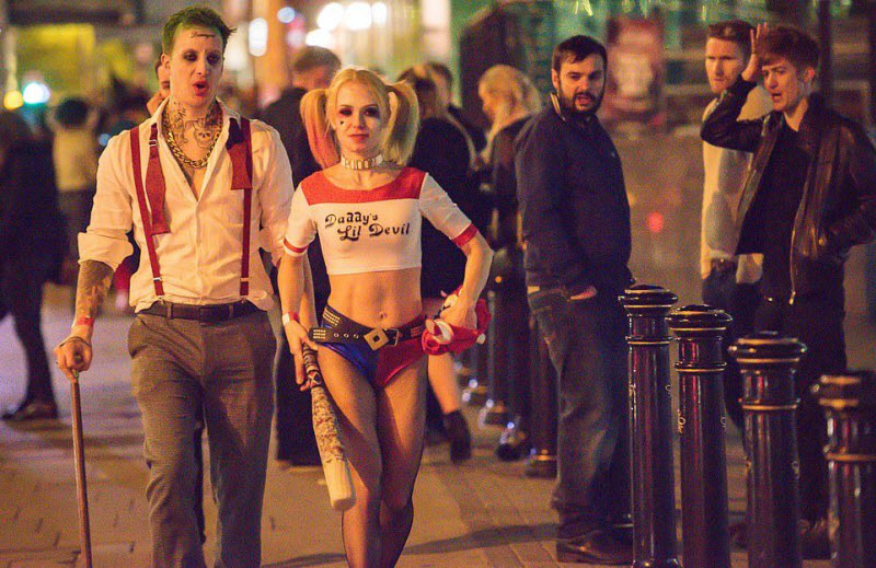 Британская молодежь заранее начала отмечать Хэллоуин