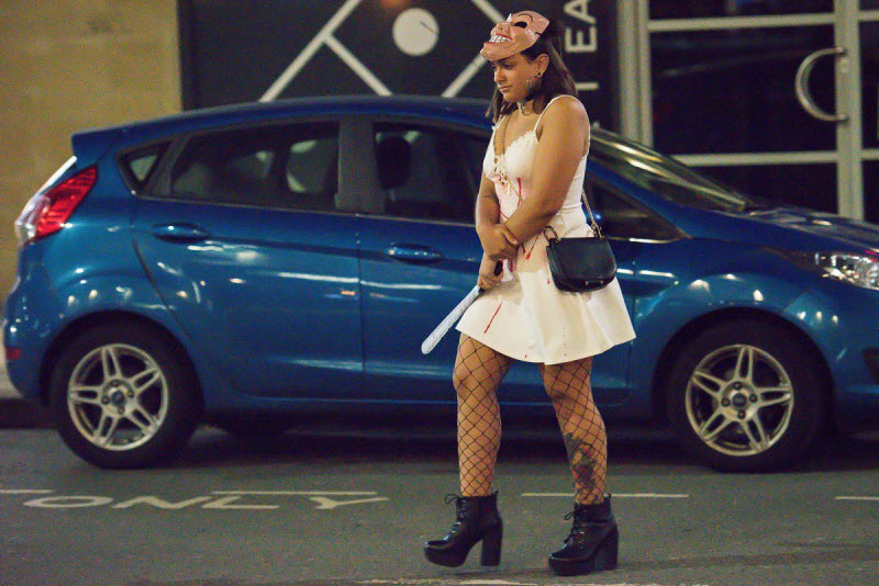 Британская молодежь заранее начала отмечать Хэллоуин