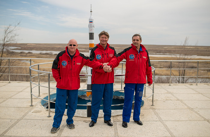 Старт космического корабля «Союз ТМА-16М» Старт космического корабля «Союз ТМА-16М»