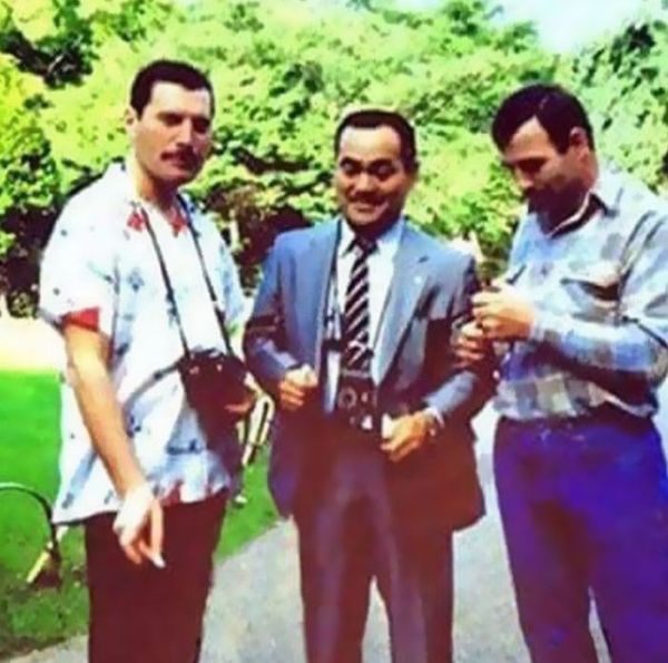 В сети опубликовали фото последнего бойфренда Фредди Меркьюри Джима Хаттона