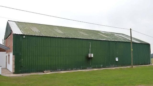 Лачуга банкрота оказалась роскошным особняком с 6 спальнями, бассейном и плантацией марихуаны