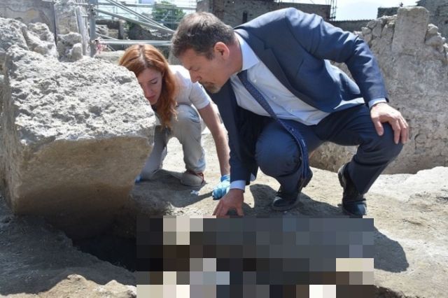 В Помпеях нашли останки мужчины, пережившего извержение вулкана