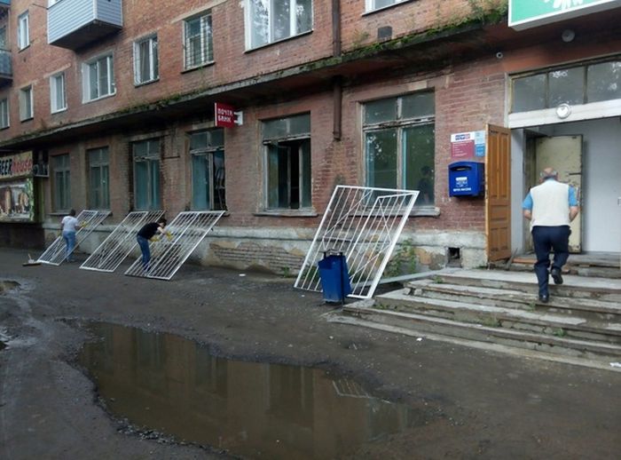 Фото омского отделения почты послужили поводом для начала ремонта