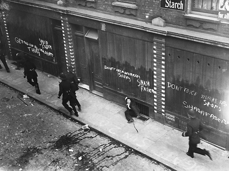 Лондон: история в фотографиях (14 фото) Лондон: история в фотографиях (14 фото)