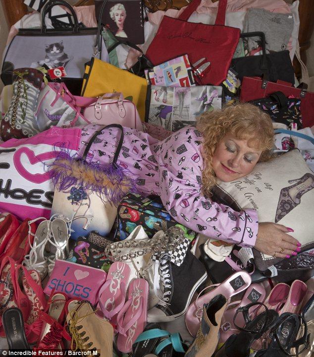 Чем заняться после развода (13 фото)