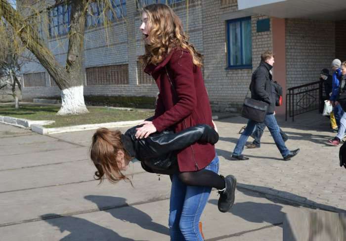 В нужный момент ...