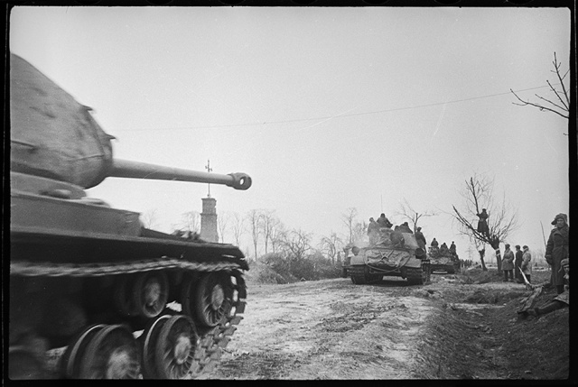 Архивные снимки Второй мировой войны, сделанные советским фотокорреспондентом