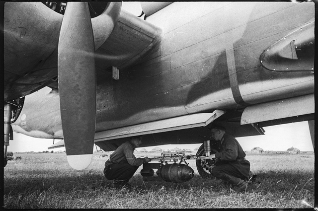 Архивные снимки Второй мировой войны, сделанные советским фотокорреспондентом