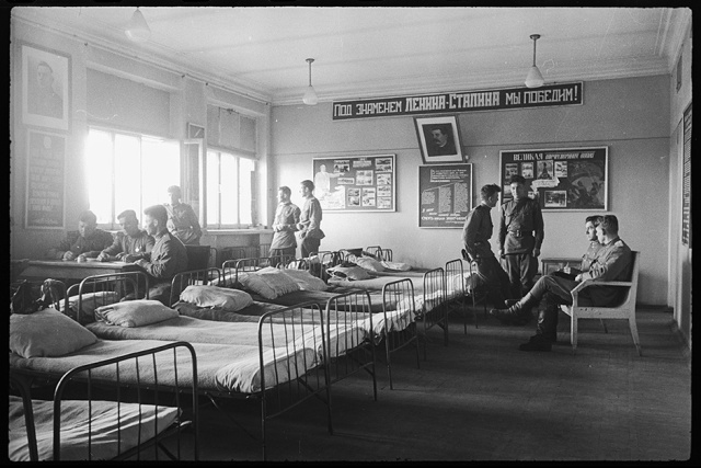 Архивные снимки Второй мировой войны, сделанные советским фотокорреспондентом
