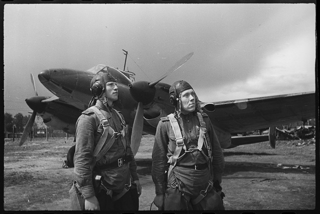 Архивные снимки Второй мировой войны, сделанные советским фотокорреспондентом
