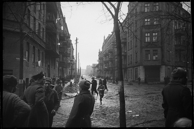 Архивные снимки Второй мировой войны, сделанные советским фотокорреспондентом